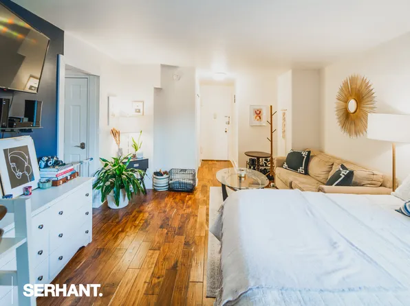 301 East 63rd Street image 1 of 29