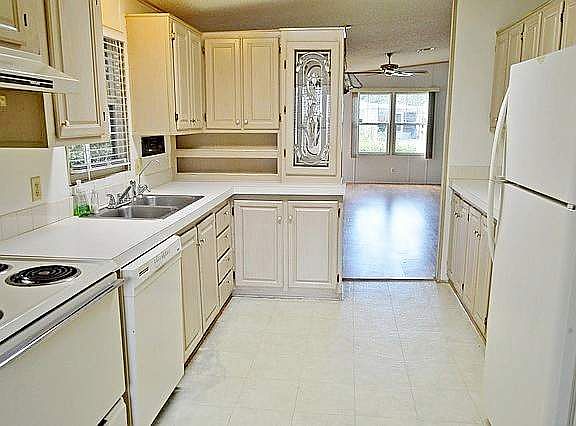 2nd image of 954 Citrus Tree Dr