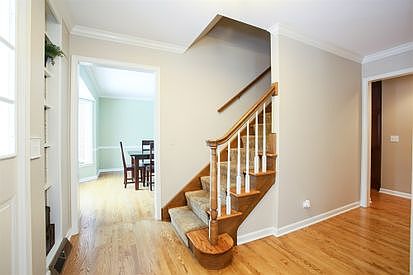 2nd image of 870 Maryknoll Cir
