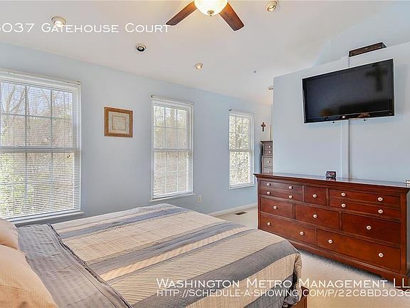 3rd image of 3037 Gatehouse Ct