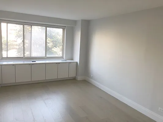 Rented by Silverstreet RE LLC | media 10