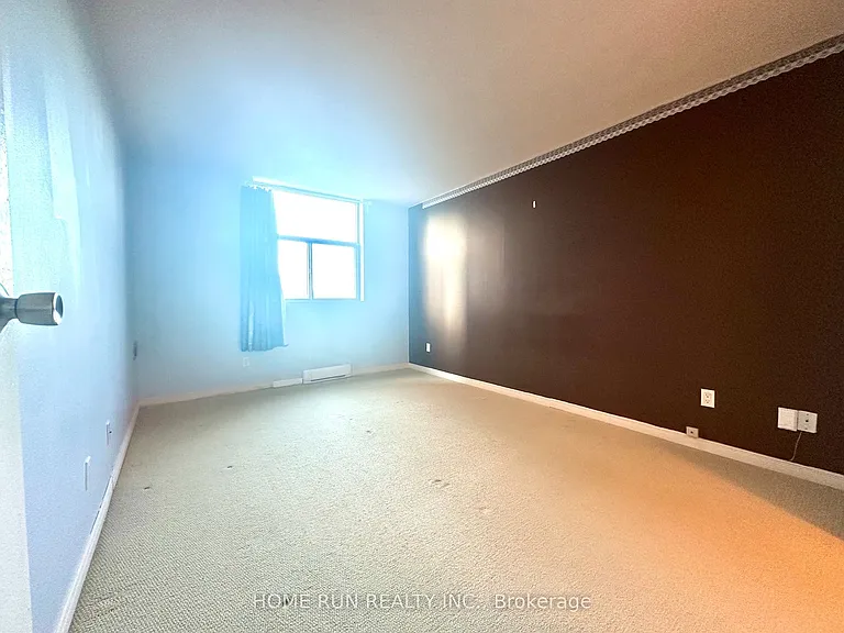 2760 Carousel Cres #210 — Photo 9
