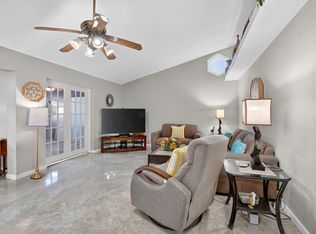 2053 SW 15th Pl, Deerfield Beach, FL 33442