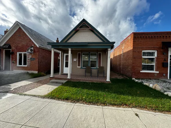 227 W 3rd St, Salida, CO 81201