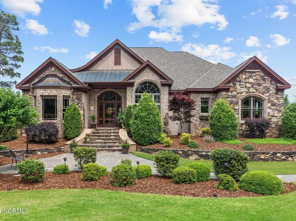 117 Andrews Drive, West End, NC 27376