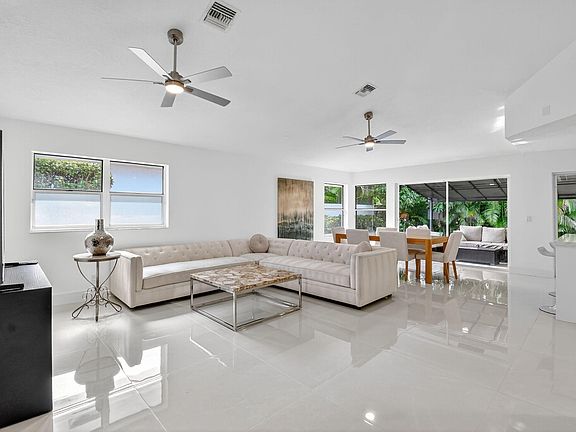 4th image of 2218 NW 52nd St
