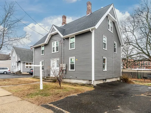 138-140 East St, Ludlow, MA 01056