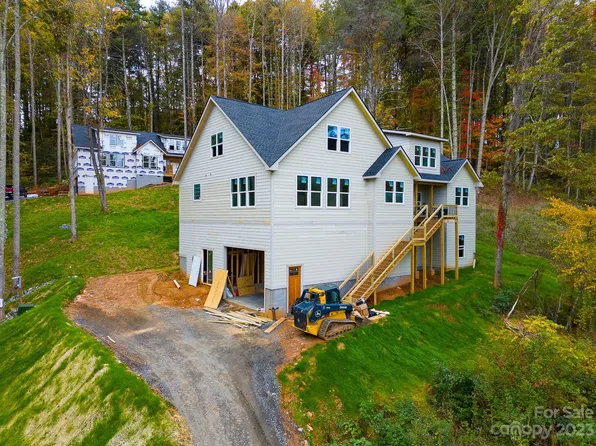 30 Gudger Rd, Leicester, NC 28748