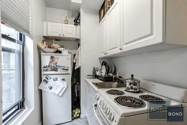 Rented by Bond New York | media 7