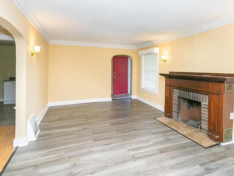 7210 Bellefontaine Ave — Photo 5