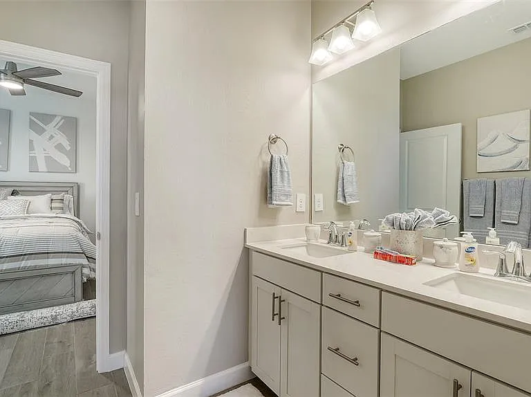 4909 Oyster Pearl St — Photo 39