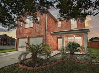 1110 Sun Prairie Dr, Houston, TX 77090