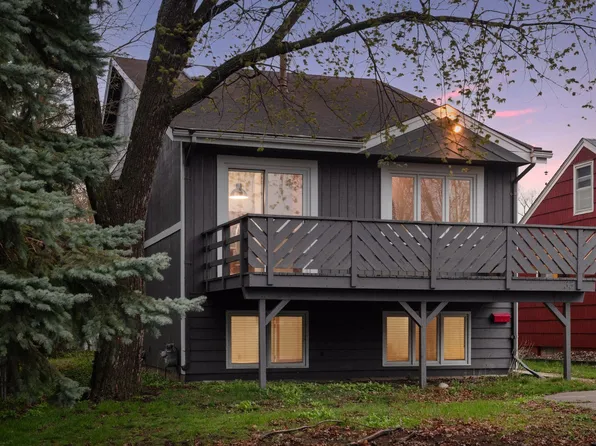 33 19th Ave N, Hopkins, MN 55343
