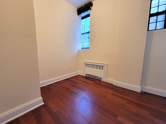 4th image of 49 Park Ave #1Q
