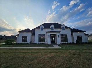 906 Calderwood Dr, Alexandria, LA 71303