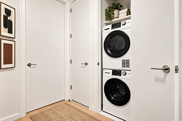Laundry, photo 1