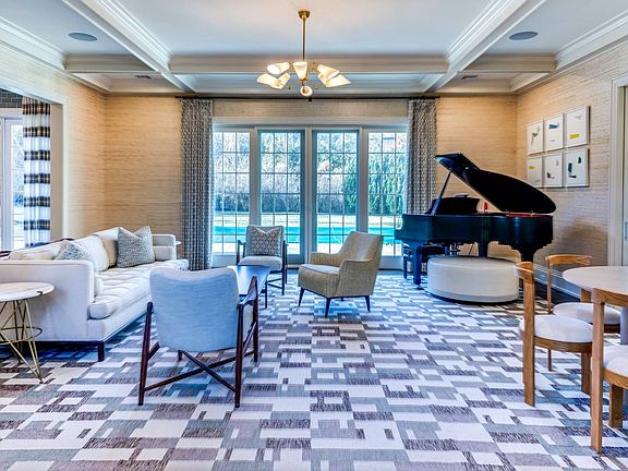 5th image of 202 Head Of Pond Rd