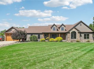 13480 Walking Stick Ln, Chardon, OH 44024