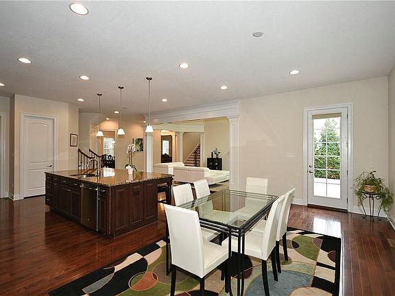 4th image of 1410 Chadworth Ct