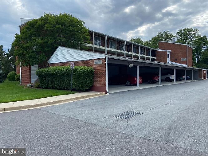 1st image of 15400 Bassett Ln #46-3C