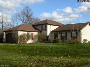 20255 Sandalwood Ln, Strongsville, OH