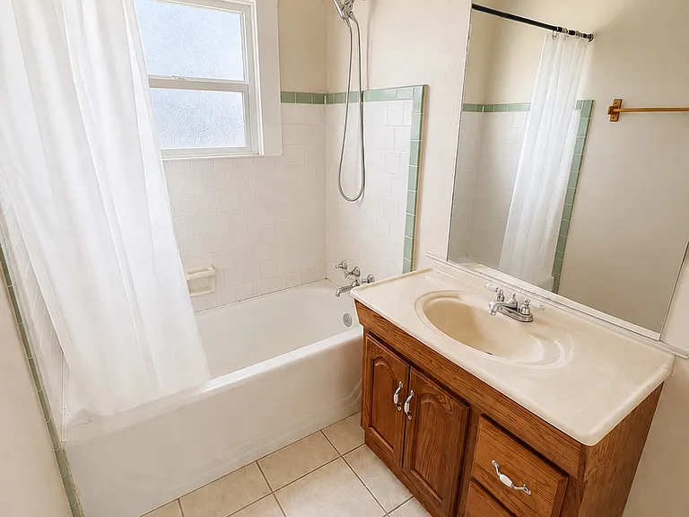 2850 Myers St — Photo 12