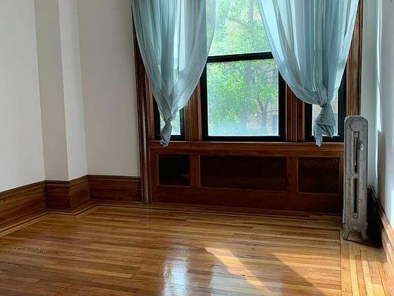 2nd image of 80 Edgecombe Ave APT 25