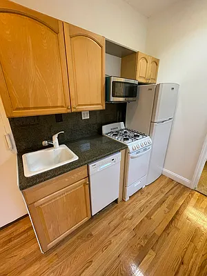 Rented by Best Apartments North Inc | media 11