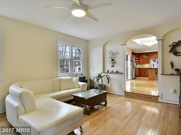 4th image of 3121 Cobb Hill Ln
