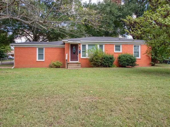 2216 Gish Ln, Tyler, TX 75701