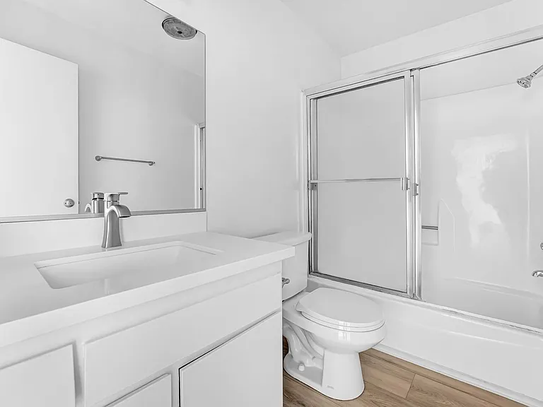 3415 McLaughlin Ave in Mar Vista! Steps to toe Mar Vista Rec Center! — Photo 11
