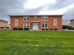 24213 W Hazelcrest Dr #101, Plainfield, IL 60544