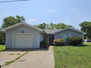 609 N Garfield St, Marion, IL 62959