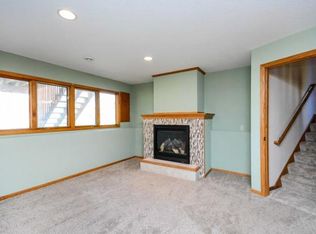 1457 Meadow Ln, Maple Plain, MN 55359