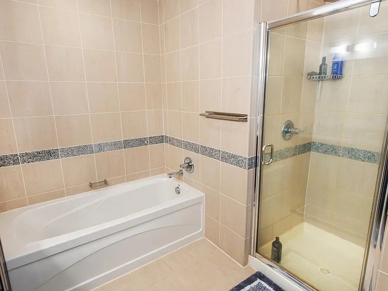 1 Shore Ln #1011R — Photo 21