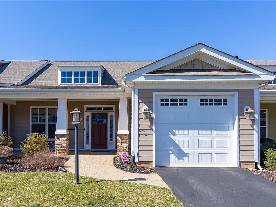 1st image of 240 Cottage Ct
