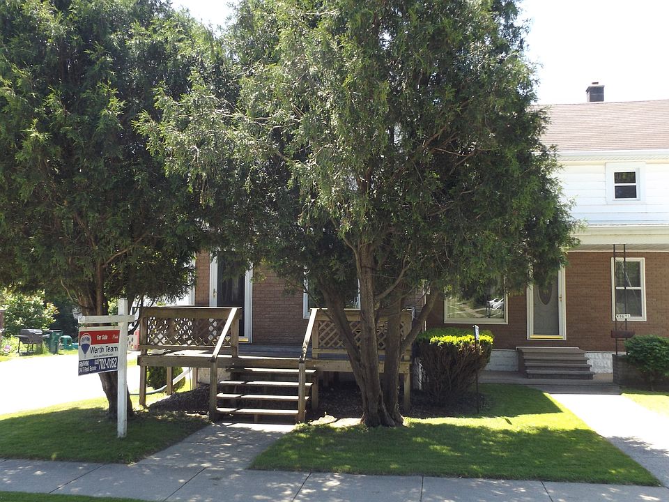 Large home possibly 4th bedr