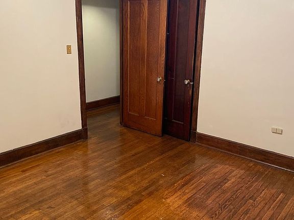 4th image of 711 N 2nd St APT 5