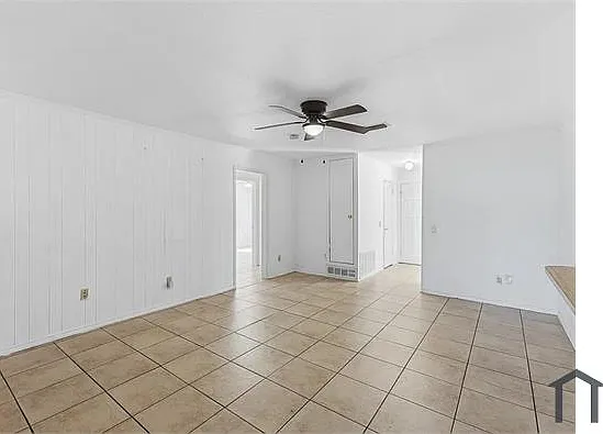 3109 Point East Dr — Photo 18