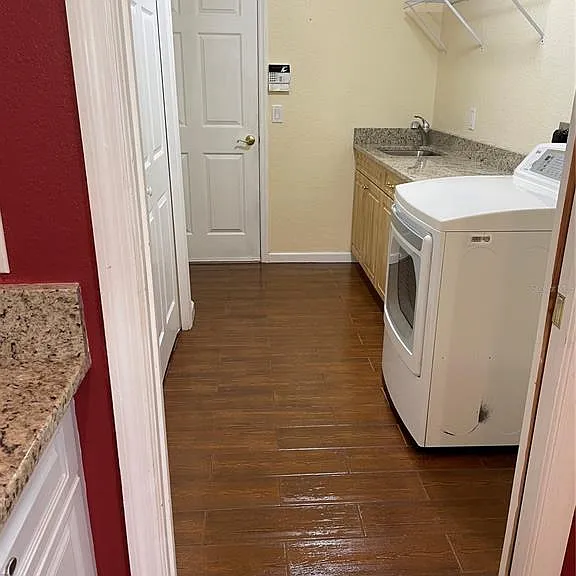 9461 Miami Cir — Photo 21
