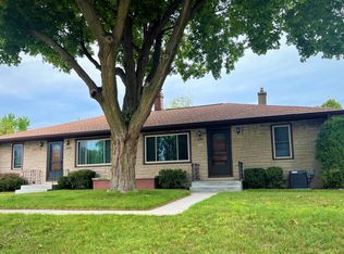 2324 Mayflower Ave #2324, Sheboygan, WI 53083