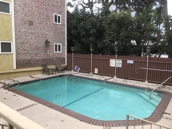 2nd image of 1242 S Barrington Ave APT 307