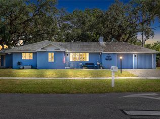 2027 Pinecrest Way, Clearwater, FL 33755