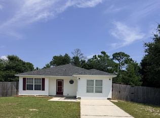 2064 Government Ct, Gulf Breeze, FL 32563