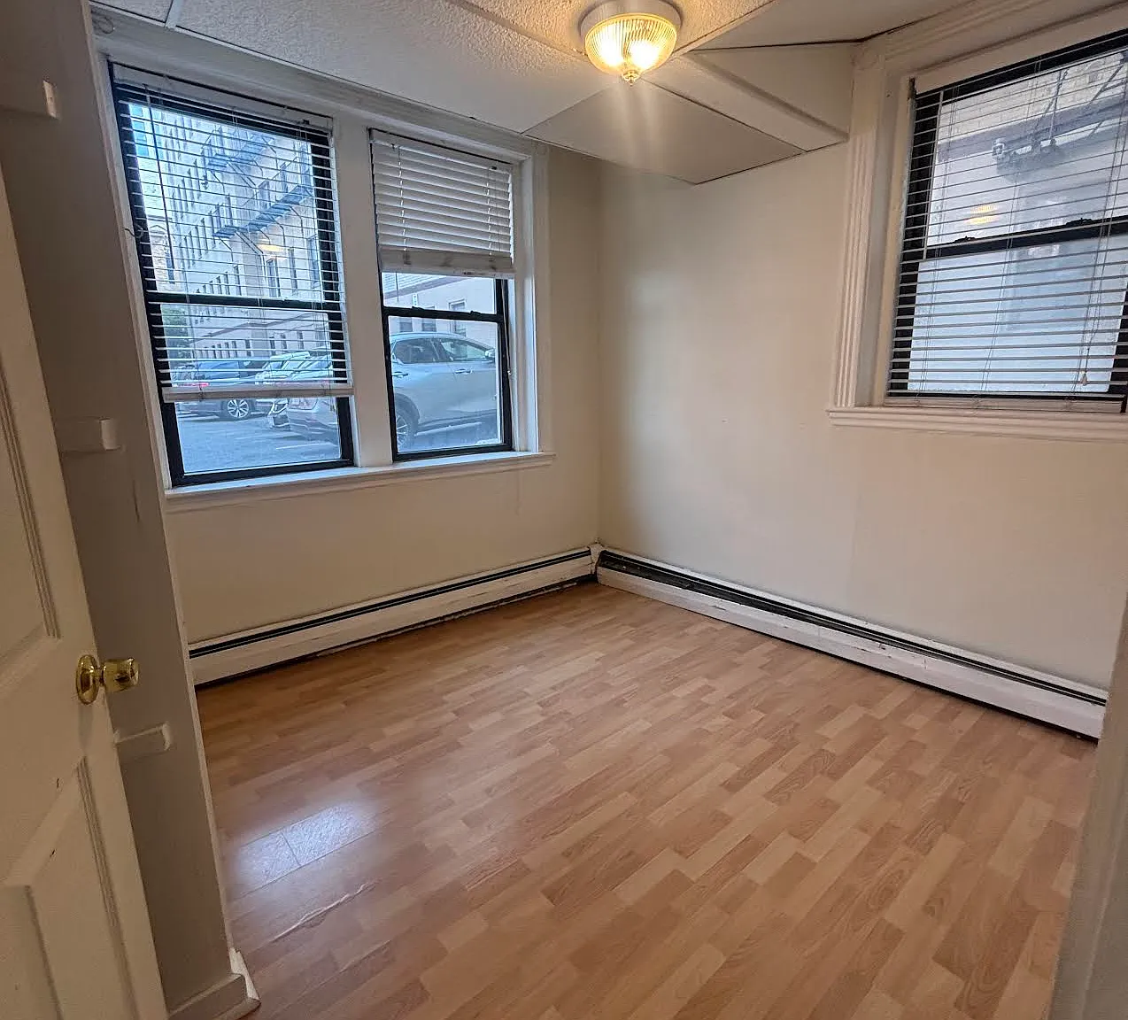 2 bed, $3,500 — Photo 1