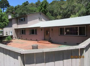 20 Southbank Rd, Carmel Valley, CA 93924