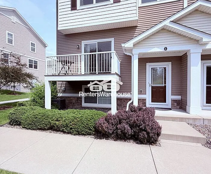 9580 Madison Dr #1 — Photo 1