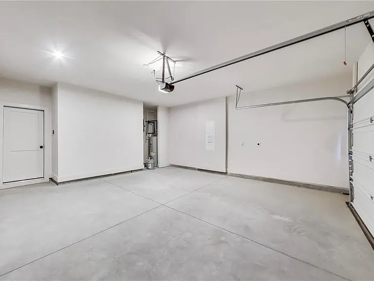 2620 Mackintosh Ct — Photo 32