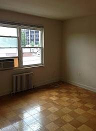 3rd image of 1724 N Quinn St APT 206