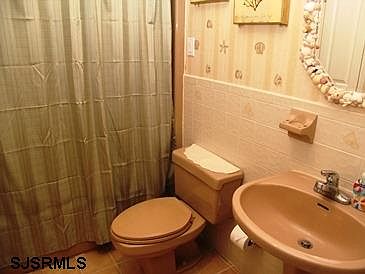 4th image of 4929 Central Ave #1